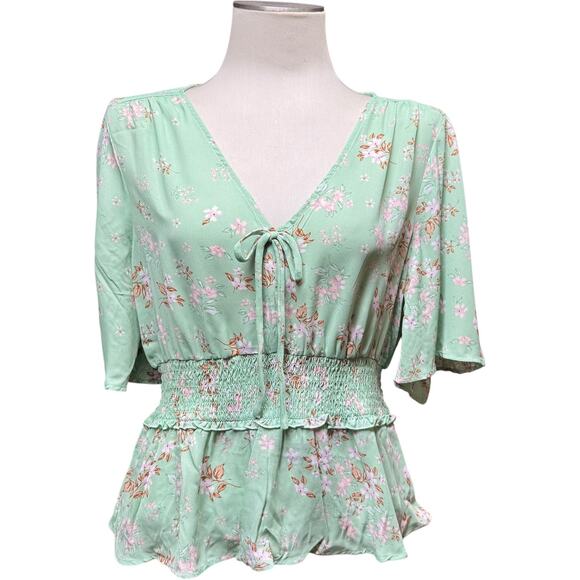 Lily White V-Neck Flowy Top Floral Green Pink XL - Picture 1 of 8